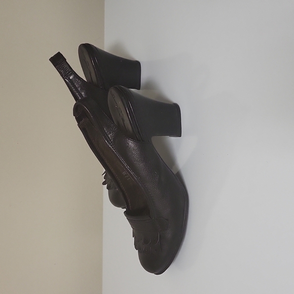 Born Crown SARASOTA Kiltie Slingback Heels Black Size 7 👡 - Picture 8 of 13